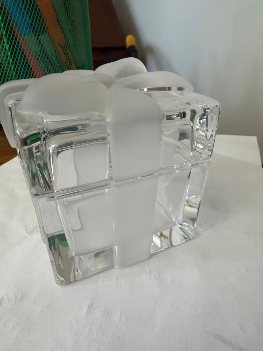 Tiffany & Co Clear Glass Trinket Box with Frosted Ribbon Accent - White